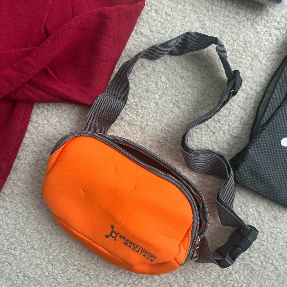 Orangetheory Burgundy Hoodie Blanket Bags Sunglasses - Picture 4 of 8